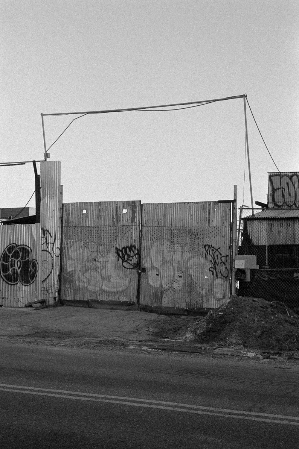 Gate, 2021